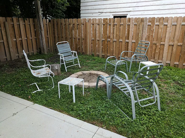 Backyard firepit