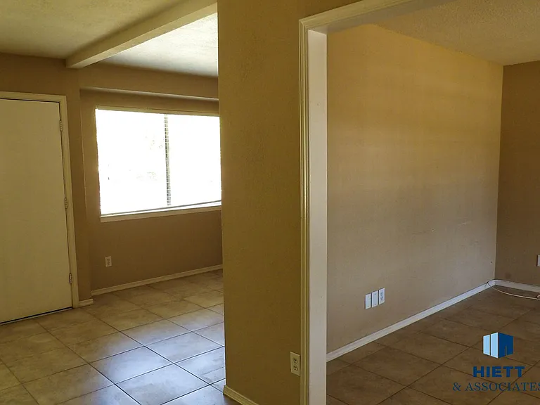 4624 Swan Dr — Photo 22