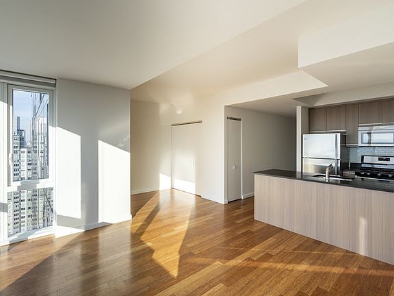 3rd image of 66 Rockwell Pl APT 31G
