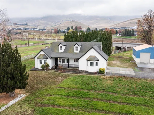 535 SW Bennett Ave, Prosser, WA 99350