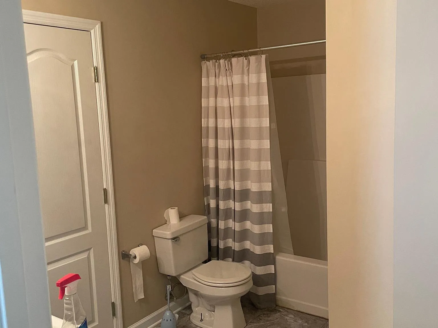 2020 Glennfield Ln — Photo 2