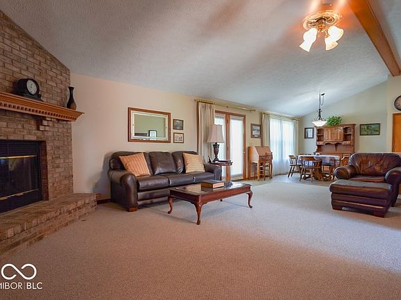 4th image of 2072 Winfield Park Dr