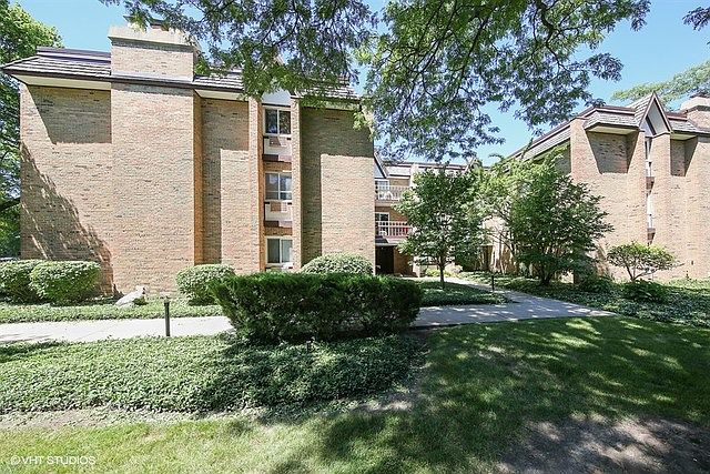 1st image of 360 Claymoor APT 2C