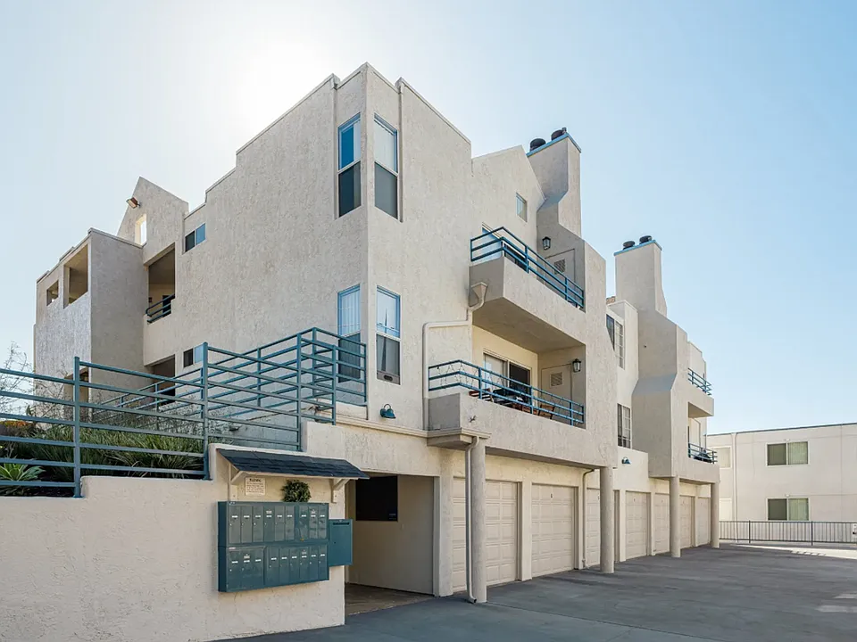 Available Apartment in North Park