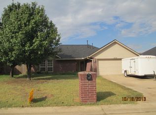 1713 Overland Trl, Choctaw, OK 73020