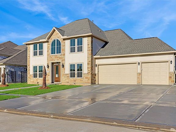 2nd image of 332 Twin Timbers Ln