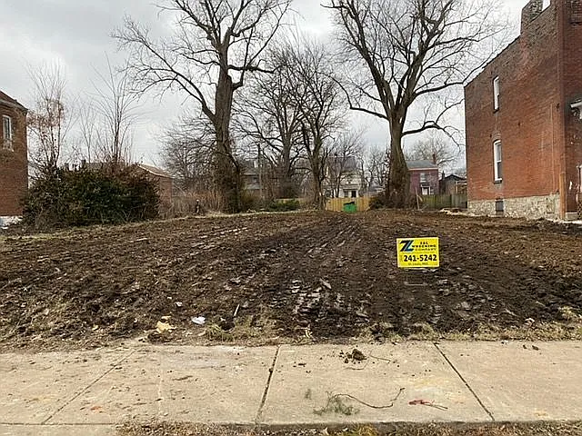 4772 Greer Ave photo 1