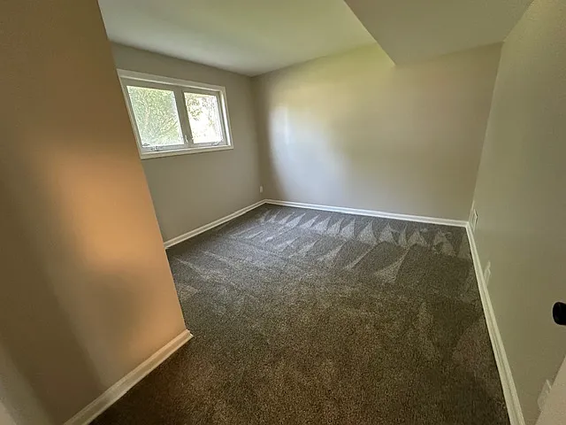 15476 Pennock Ln — Photo 23