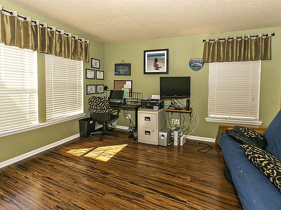 3rd image of 1232 Nochaway Dr