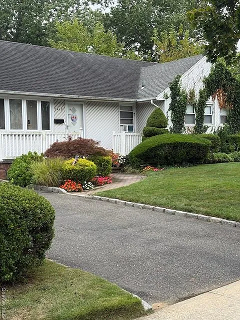 2960 Morgan Drive photo 1