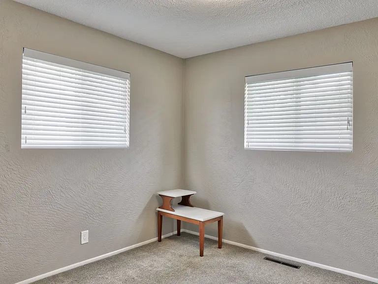 512 W Colorado Ave — Photo 12