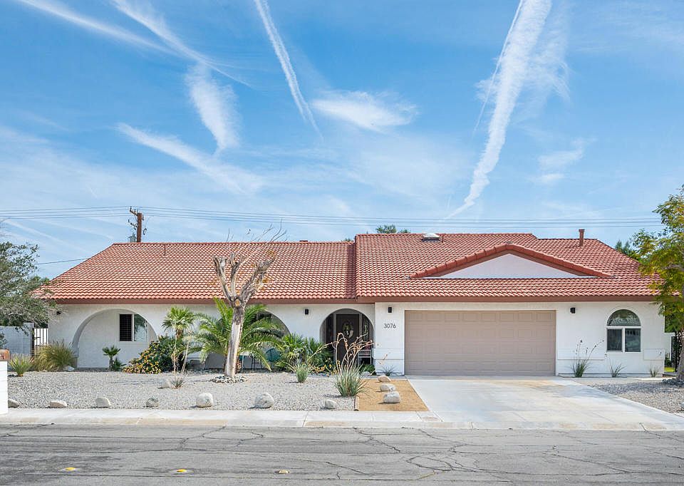 1st image of 3076 N Farrell Dr