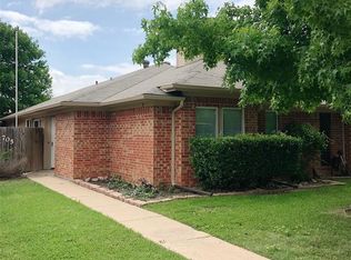 705 Cory St, Grapevine, TX 76051