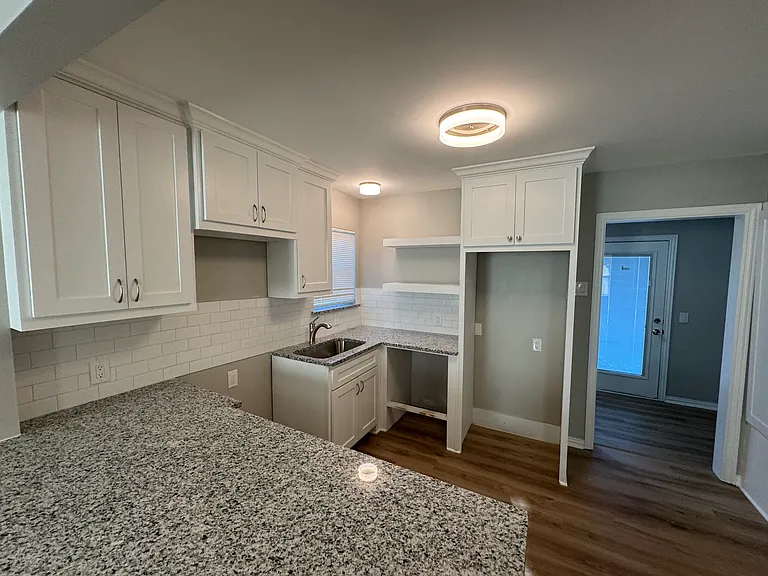 2529 Morgan Dr — Photo 7