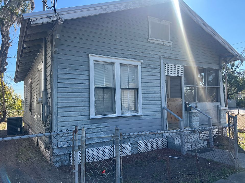 1st image of 455 Belfort St