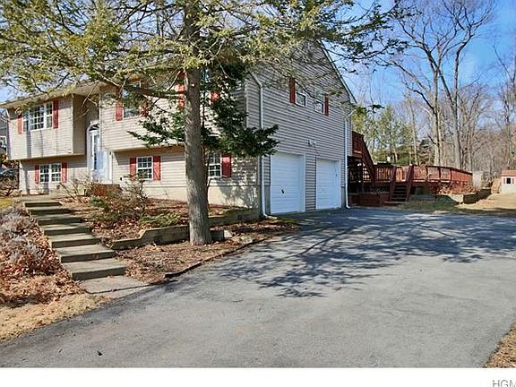 2nd image of 10 Fredrick Dr