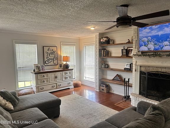 5th image of 1309 Pascagoula St