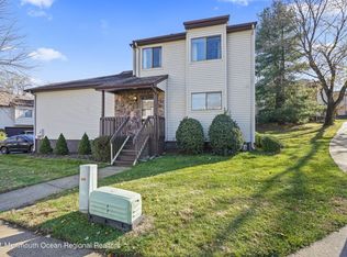 2 Kennedy Ct, Middletown, NJ 07748