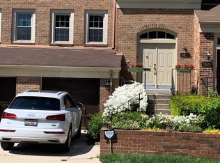 5831 Tudor Ln, Rockville, MD 20852