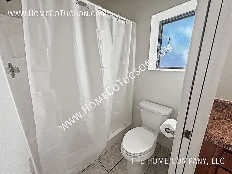 713 N Erin Ave — Photo 9