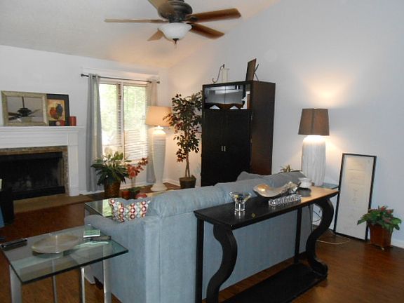 5th image of 1540 Indian Hills Dr