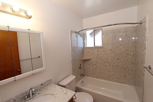 2nd image of 562 Bancroft Ave APT Q