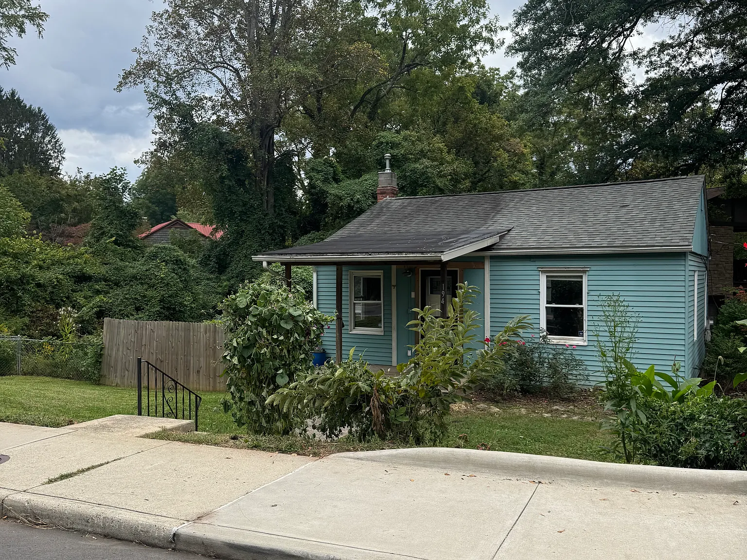 2 bed, 647 sqft, $1,925 — Photo 2