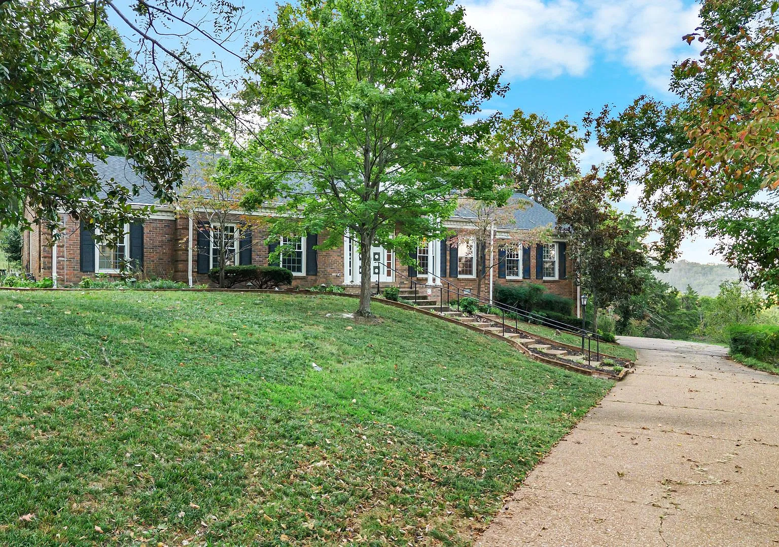 1812 Cromwell Drive, Nashville, TN 37215 — Photo 3