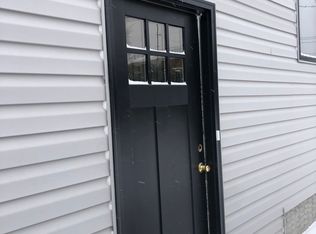 946 Edgegrove Ave, Staten Island, NY 10309