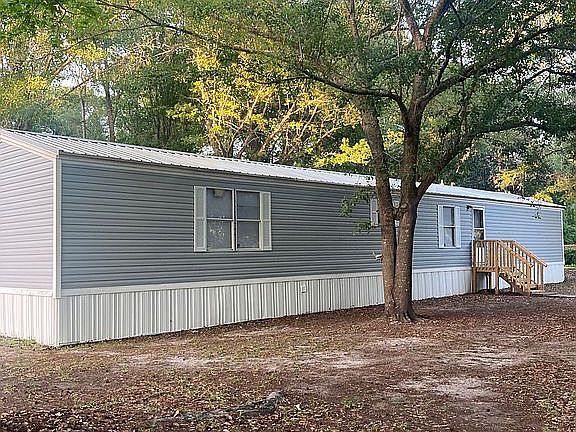 2nd image of 255 NW Whitley Gln