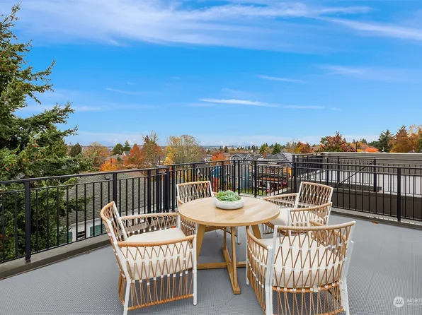 2113 6th Avenue W #C, Seattle, WA 98119