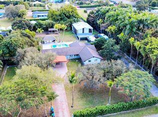Redlans, Miami, FL 33187