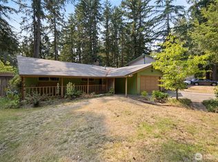 8609 Lake Forest Dr SE, Olympia, WA 98503