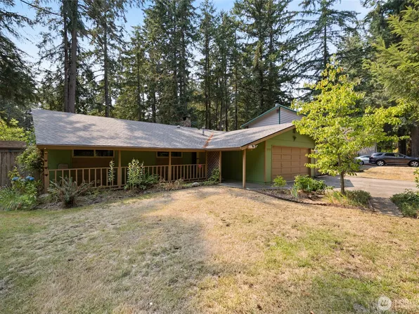 8609 Lake Forest Drive SE, Lacey, WA 98503