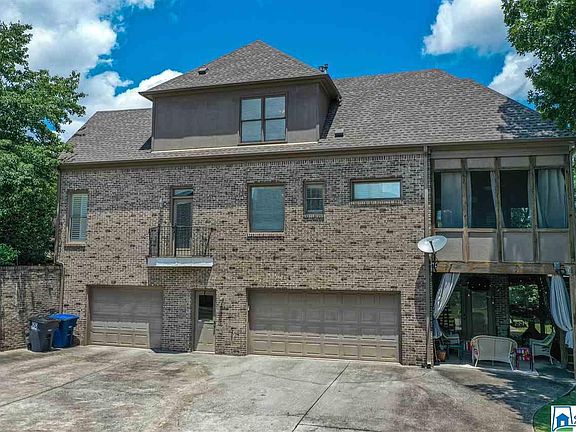 2nd image of 5255 Lake Crest Cir