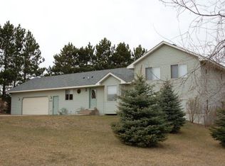 2021 Pine Oak Ln NW, Isanti, MN 55040