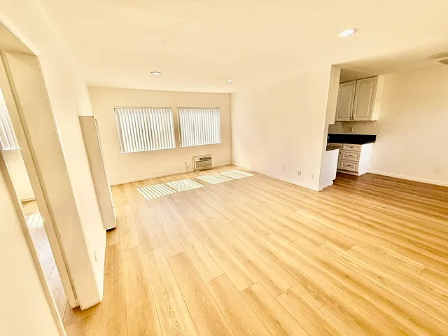 Lindley Garden Apartments — Photo 6