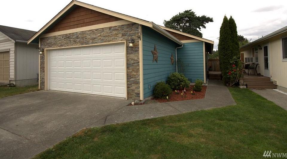 1st image of 713 Lois Ln