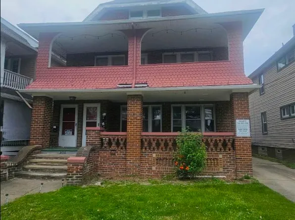 3452 Bosworth Rd, Cleveland, OH 44111