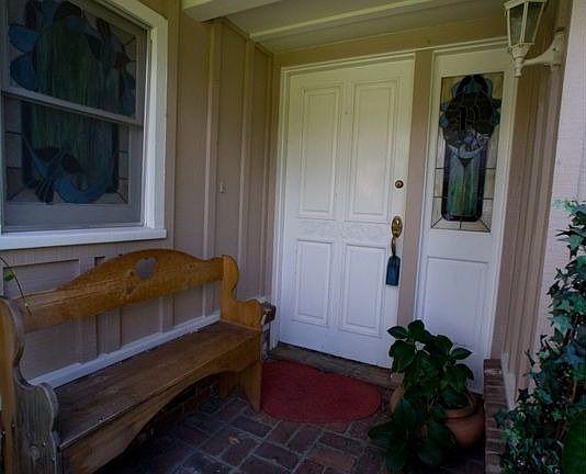 2nd image of 23132 Sylvan St