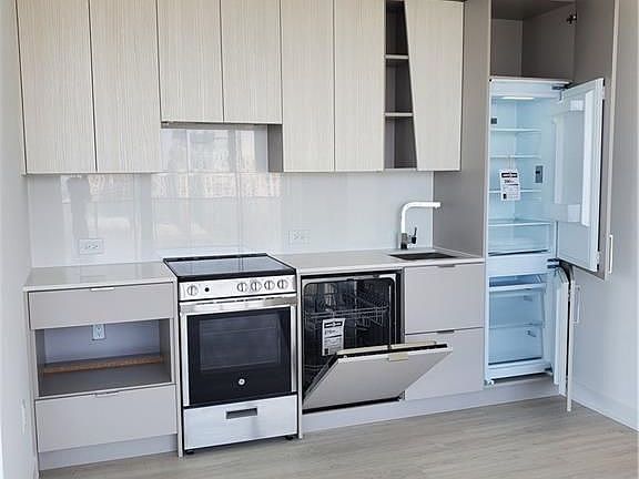 5th image of 3883 Quartz Rd #2804
