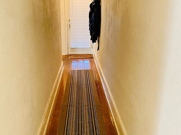 5th image of 509 N Mulberry St APT 3