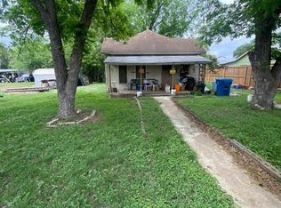 1121 North St, Kerrville, TX 78028