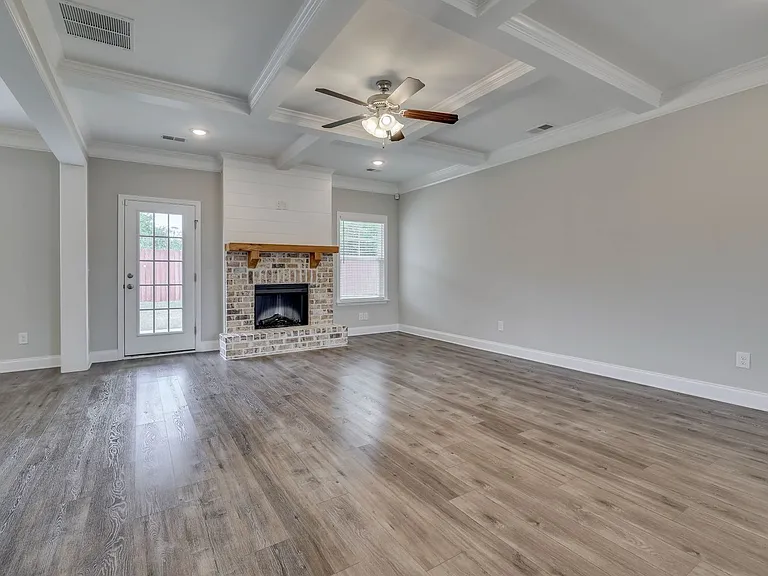 410 Matthew Ln #20 — Photo 13