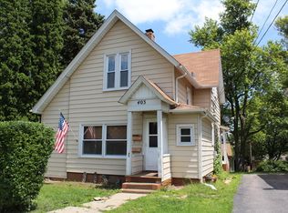 403 Wilcox Ave, Elgin, IL 60123