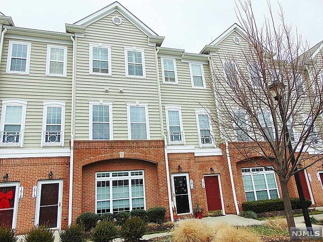 1st image of 1016 Cunningham Ct
