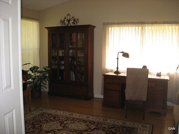 5th image of 7217 Primrose Ln