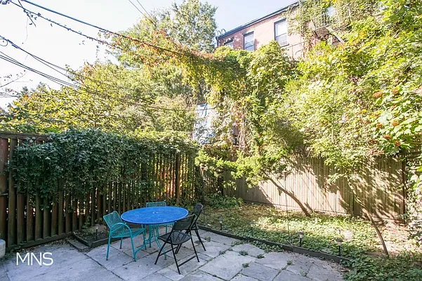 Rented by MNS | media 36