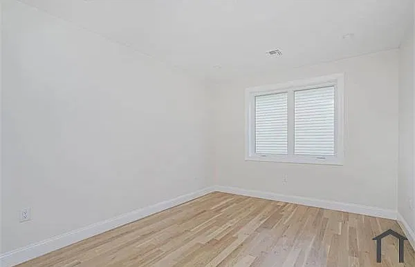 3 bed, $3,400 — Photo 2
