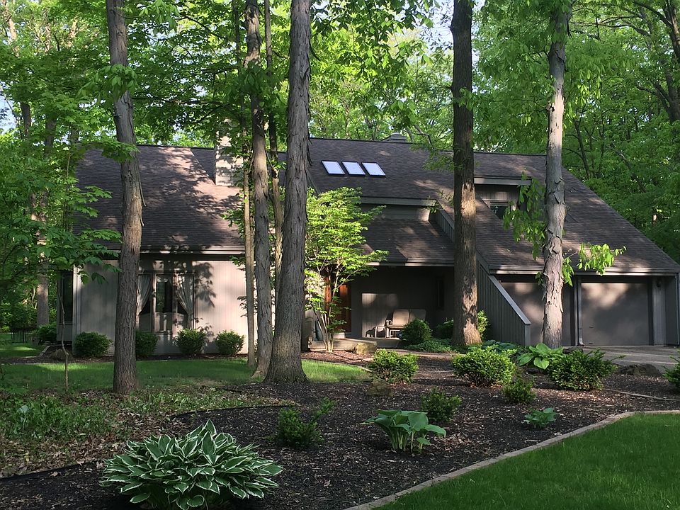 1st image of 9925 Highland Springs Dr N